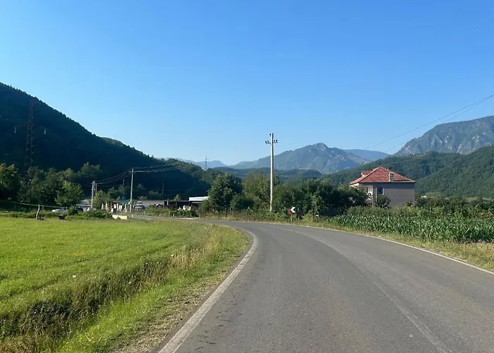 Vakantiehuis Ndregjoni Albanian *
